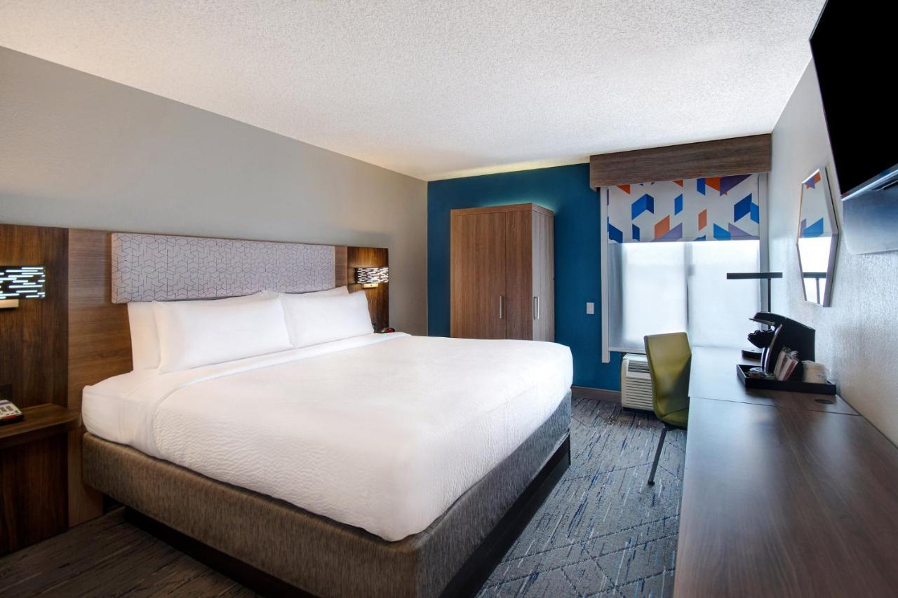 Holiday Inn Express Rochester - University Area By Ihg Exterior photo
