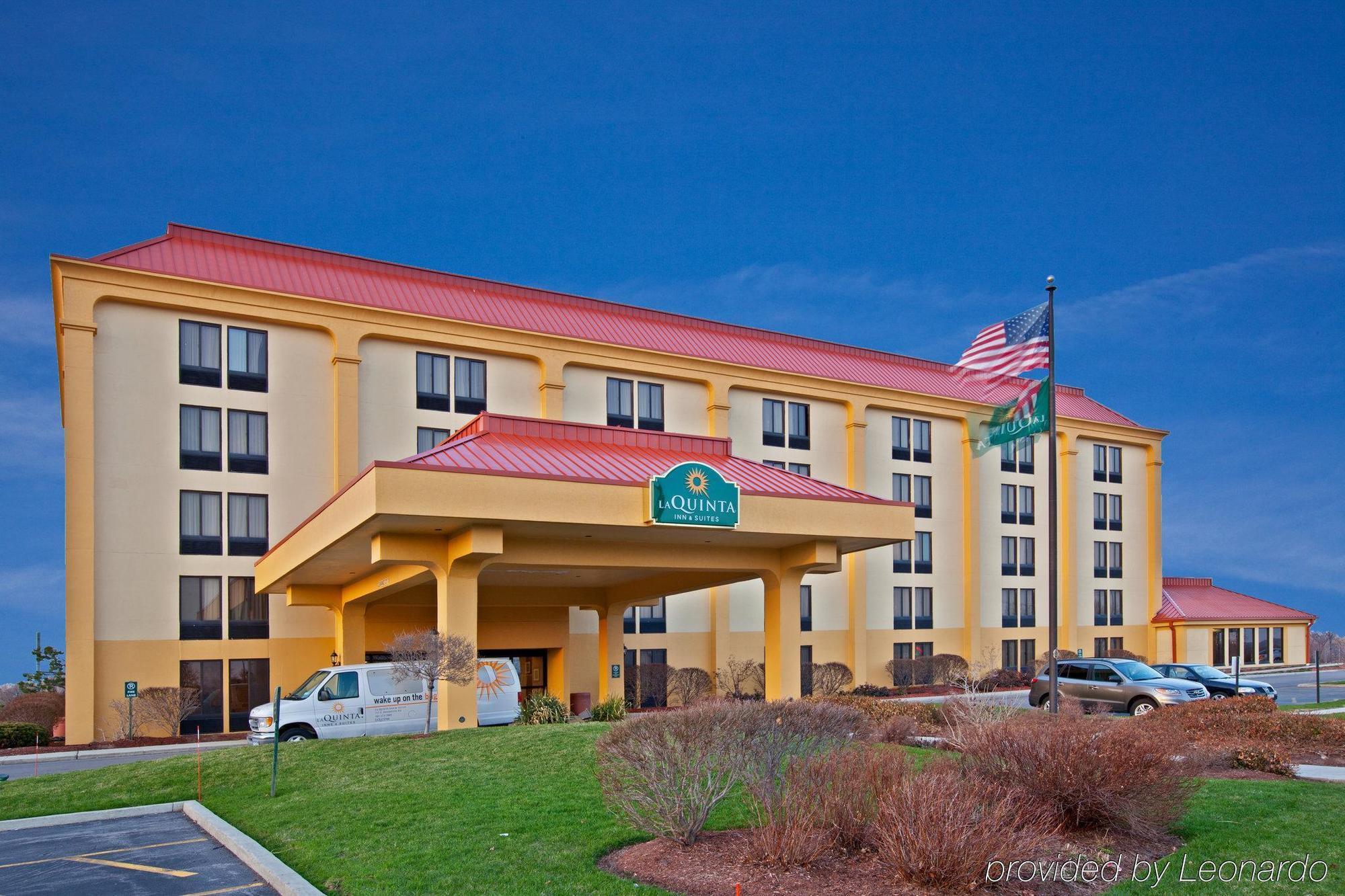 Holiday Inn Express Rochester - University Area By Ihg Exterior photo