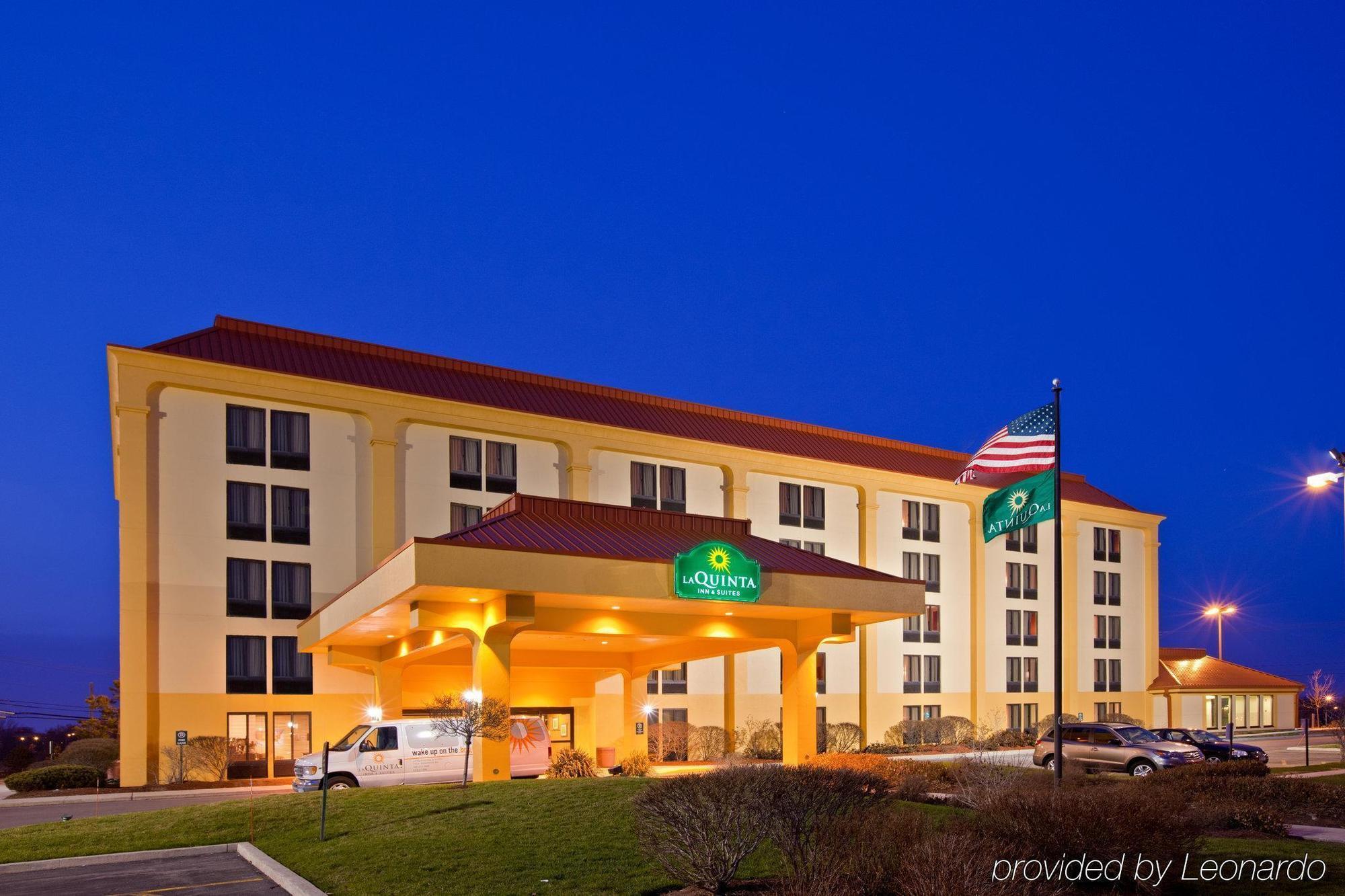 Holiday Inn Express Rochester - University Area By Ihg Exterior photo