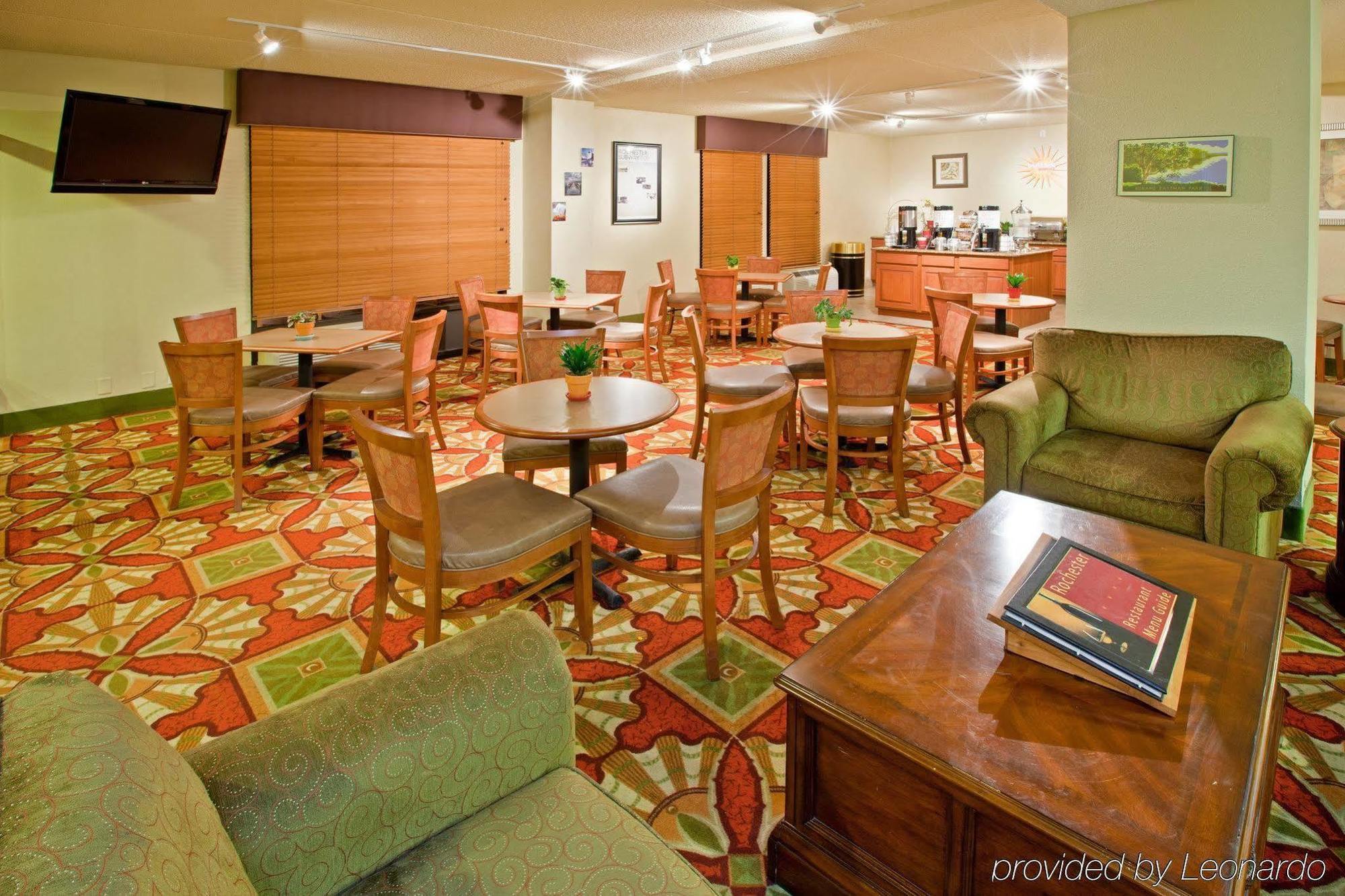 Holiday Inn Express Rochester - University Area By Ihg Restaurant photo